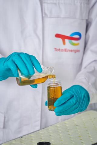 Ölanalyse von TotalEnergies im Labor